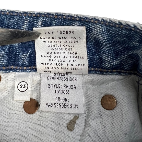 GRLFRND Rhoda Jean Distressed Mini Jean Skirt in Passanger Side Size 23 - Picture 9 of 12